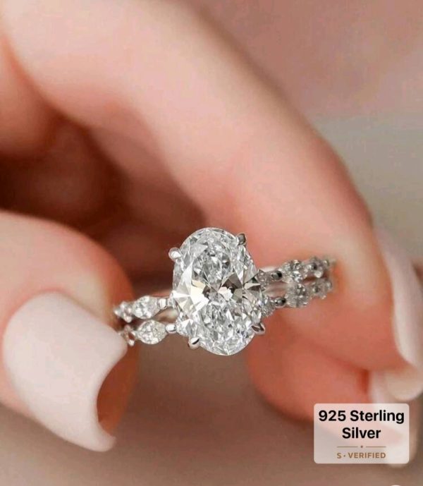 2ct Oval Shape Marquise Round Diamond Set - Image 12
