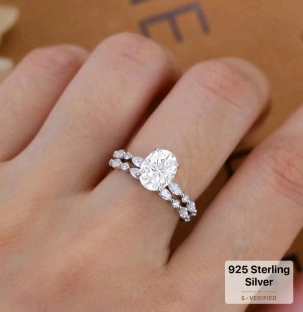 2ct Oval Shape Marquise Round Diamond Set - Image 10