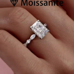 Minimalist Rectangle Moissanite Ring