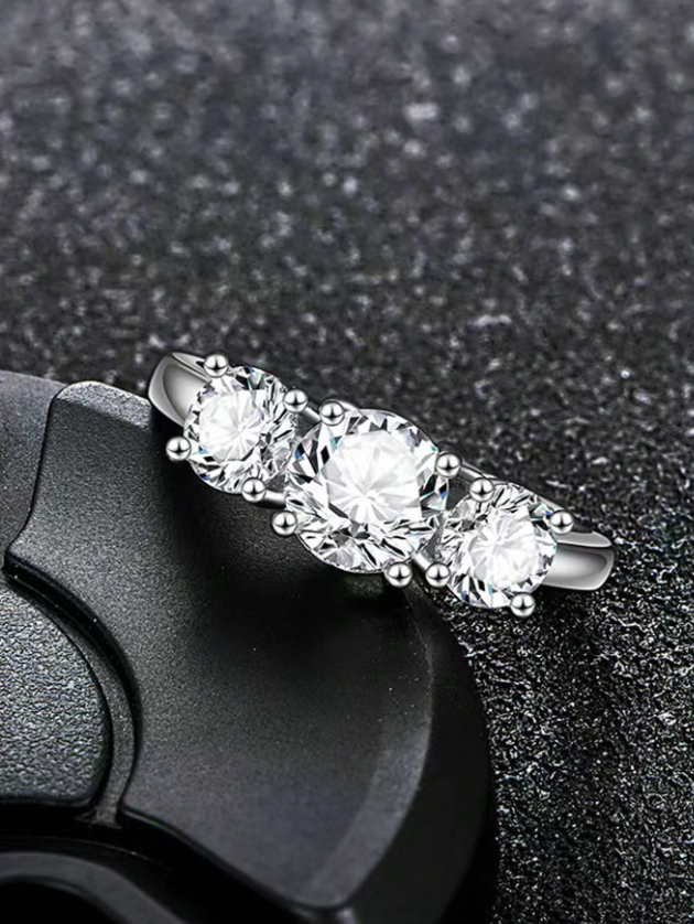 2/4ct Moissanite Side Band - Image 3