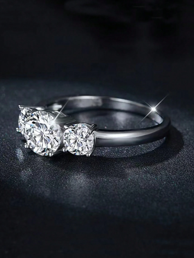 2/4ct Moissanite Side Band - Image 5