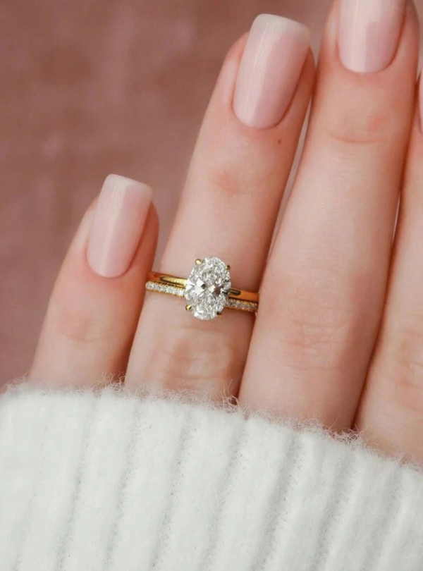 2ct Oval Single Row Wedding Ring Set
