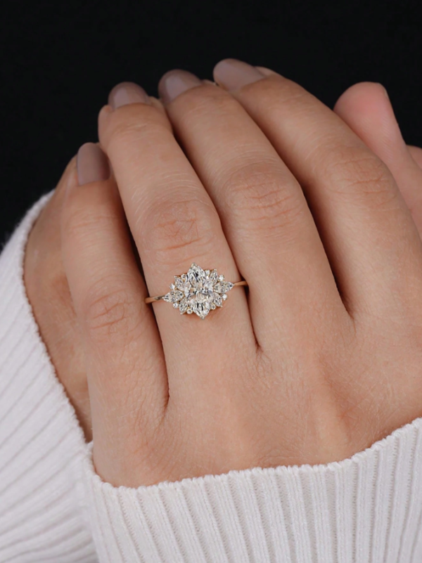 Horse Eye Snowflake Ring - Image 4