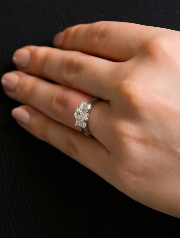 Elegant Sparkling Megan Ring - Image 3