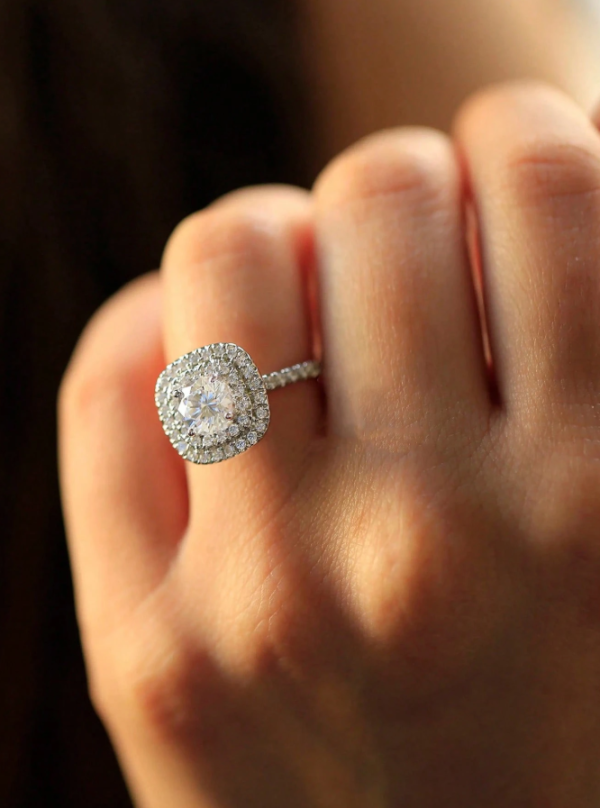 Four-Prong Square Moissanite Ring - Image 4