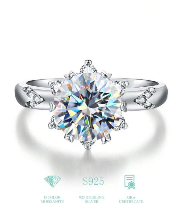 Six-Claw Flower Shape 2ct Moissanite Ring - Image 5