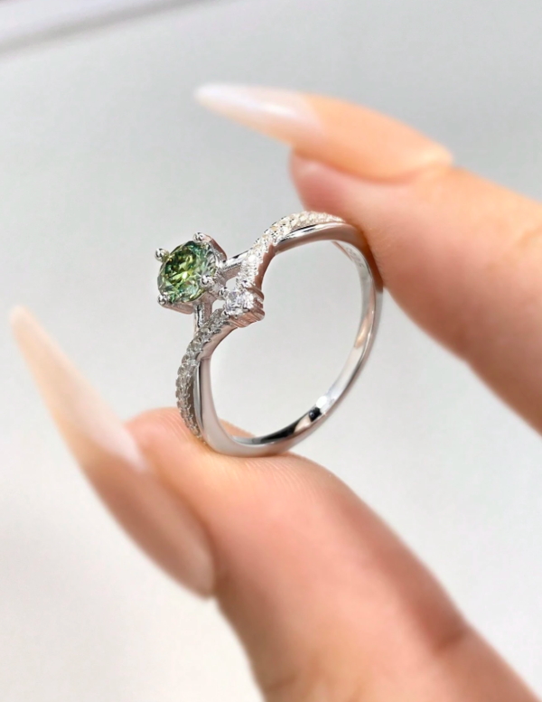 Princess Crown 0.5ct Moissanite Ring - Image 5