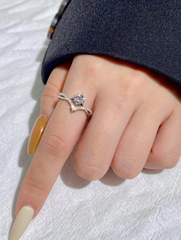 Princess Crown 0.5ct Moissanite Ring - Image 11