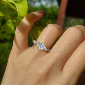 1Carat Premium Round Row Diamond Design D Color Moissanite Engagement Ring