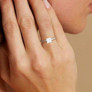 1 Carat 4 Claw Design Colorless Moissanite Diamond Princess Square Ring