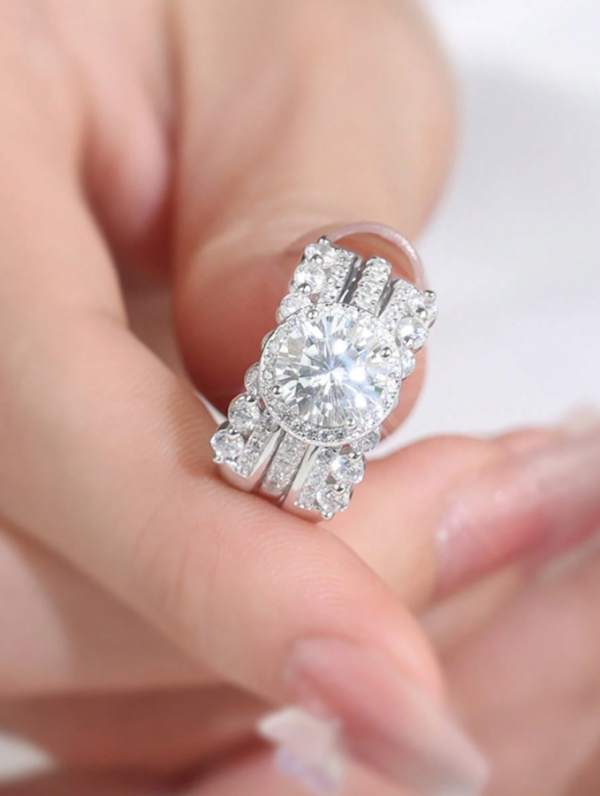 2 Carat Moissanite Wedding Ring Set - Image 2