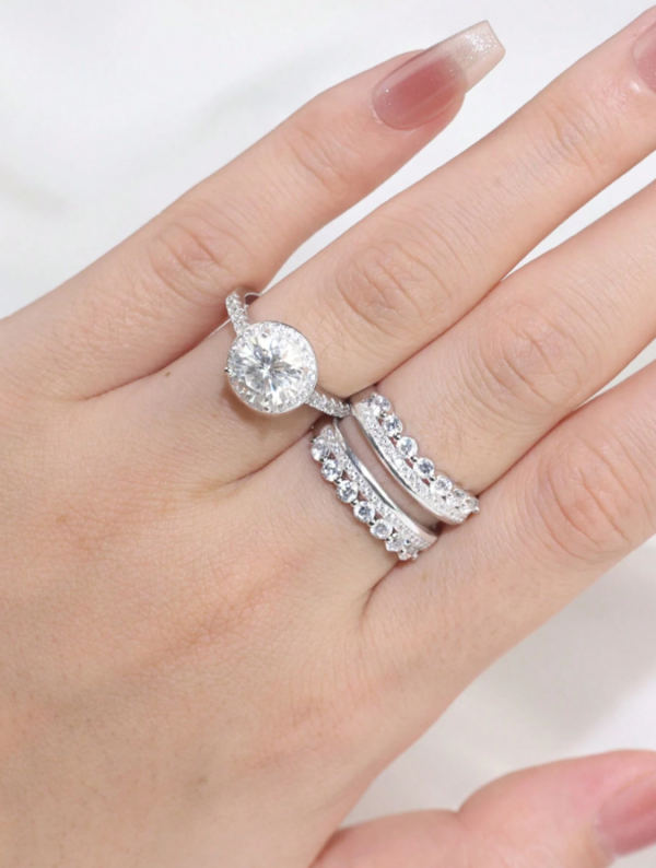 2 Carat Moissanite Wedding Ring Set - Image 5