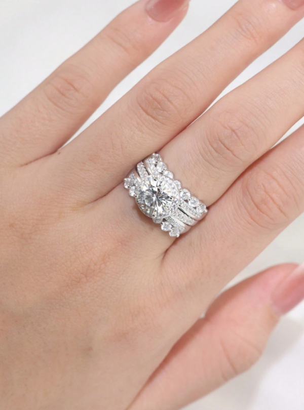 2 Carat Moissanite Wedding Ring Set - Image 6