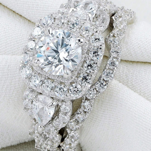 6*6mm 0.8 Ct Round & Pear Cubic Zirconia Wedding Set