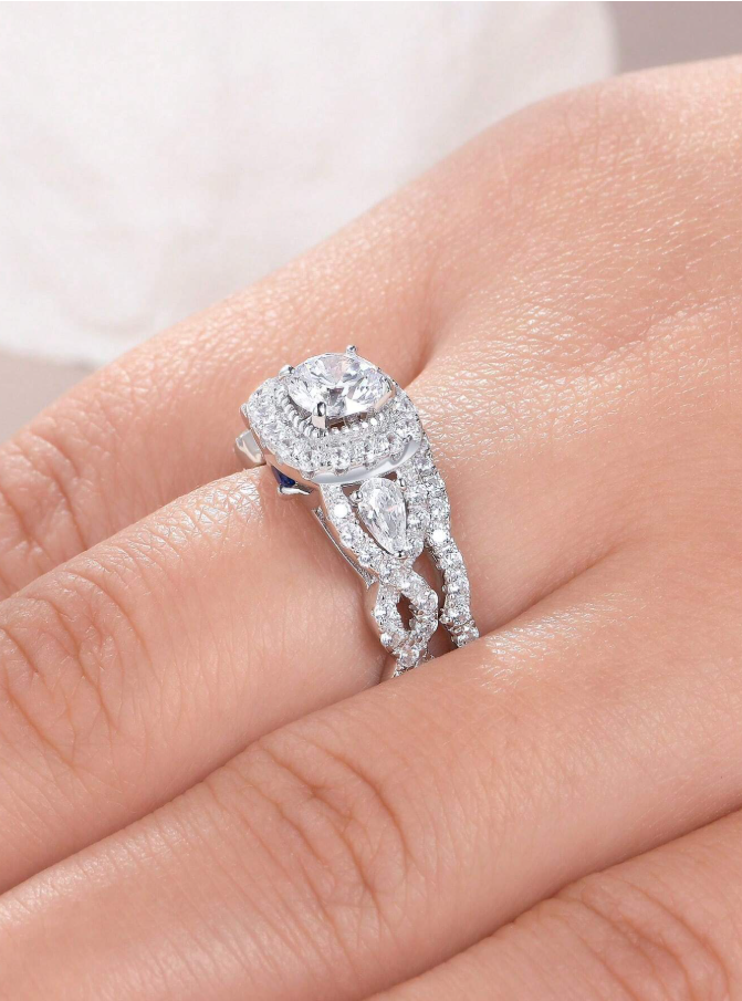 6*6mm 0.8 Ct Round & Pear Cubic Zirconia Wedding Set - Image 7