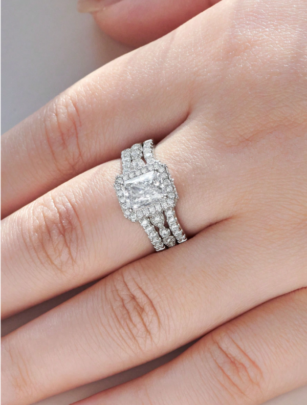 6*8mm 1.88 Ct Radiant Cut High Grade Cubic Zirconia Bridal Set - Image 3