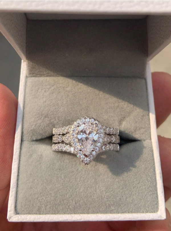6*9mm 2.7Ct High Grade Cubic Zirconia Wedding Set - Image 20