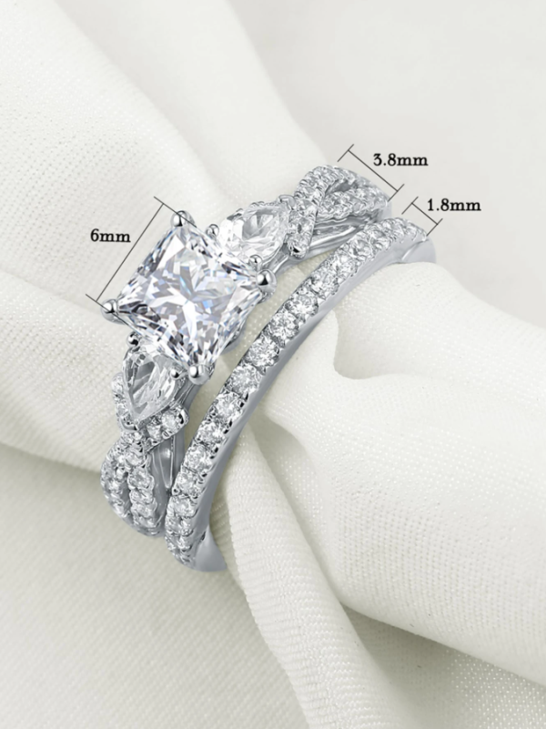 6*6mm 0.8 Ct Princess Cut Pear Associated Stones High Grade Cubic Zirconia Engagement Ring - Image 3