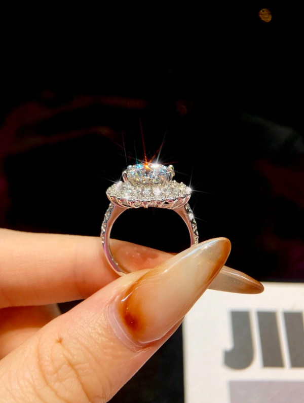 5CT Starry Moissanite Ring - Image 3