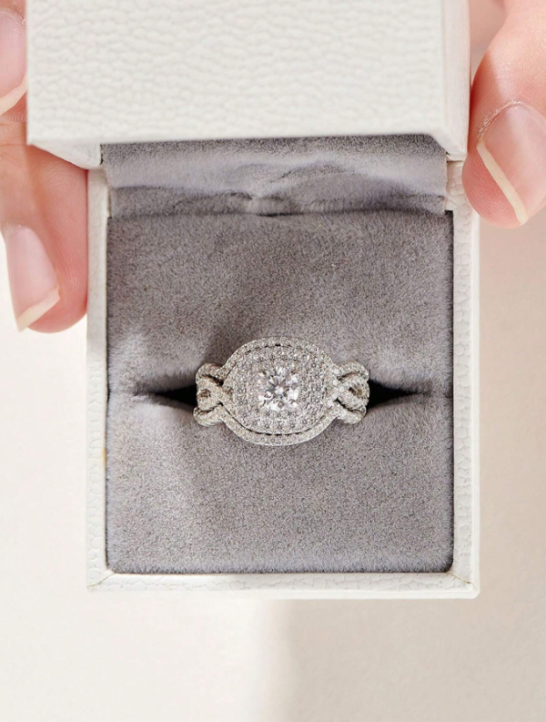 Halo Round Cut 6*6mm 0.8Ct AAAAA Grade Cubic Zirconia Engagement Bridal Ring - Image 8