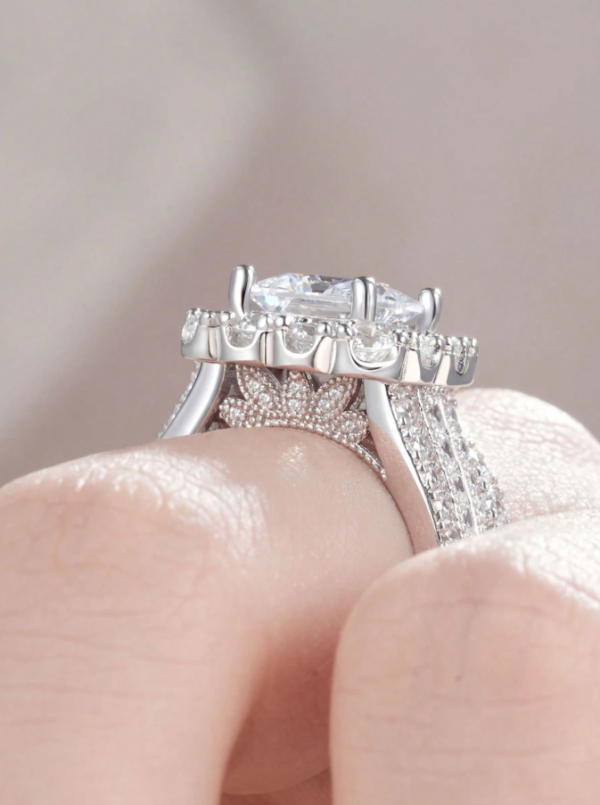 Vintage Style Laboratory-Created 7.5*7.5mm 2.5 Carat Princess Cut Wedding Set - Image 7