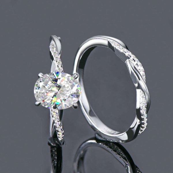 7x9mm (2ct) Oval Moissanite Twist Arm Wedding Set - Image 7