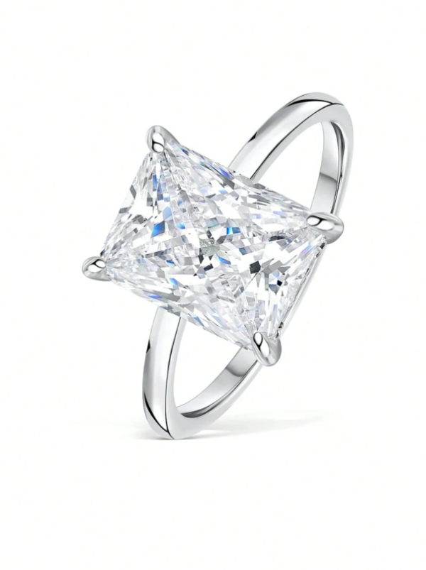 Elegant Emerald Cut 3 Carat Moissanite Ring - Image 4