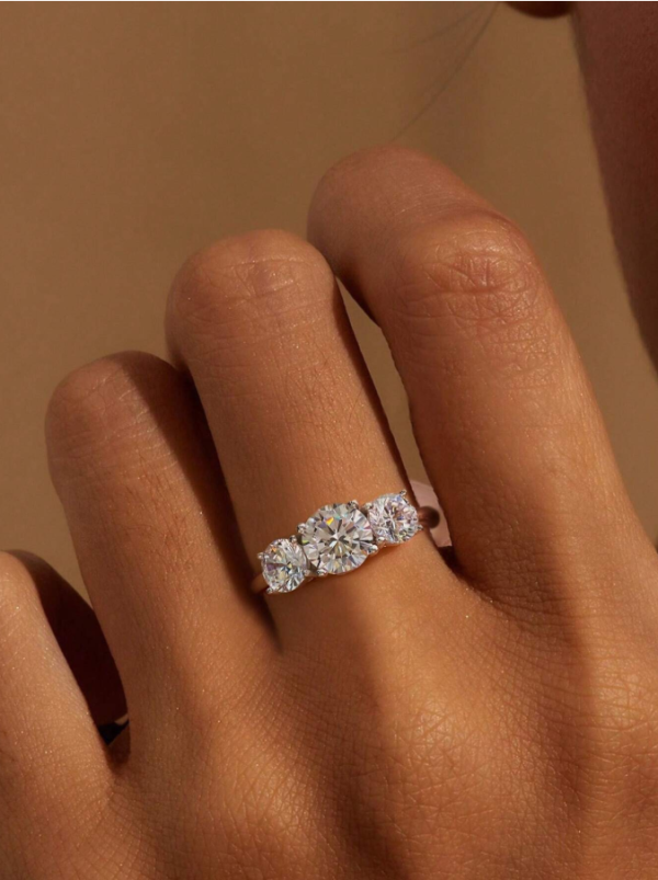 1 Carat Gorgeous Round Colorless Moissanite Diamond Engagement Ring