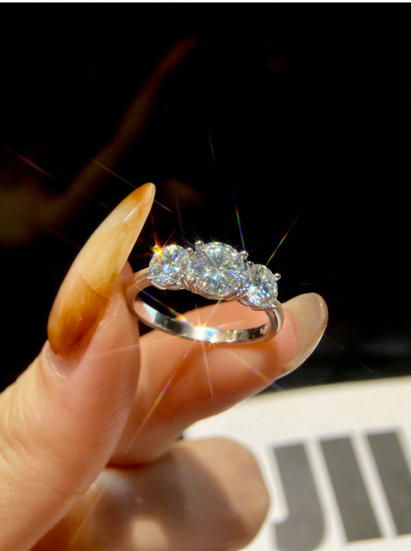1 Carat Gorgeous Round Colorless Moissanite Diamond Engagement Ring - Image 2
