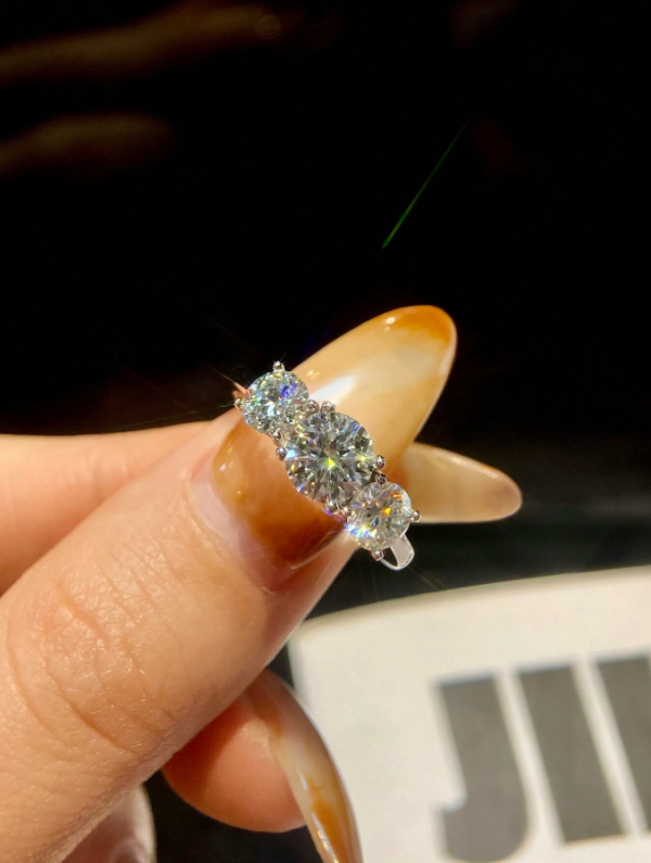1 Carat Gorgeous Round Colorless Moissanite Diamond Engagement Ring - Image 3