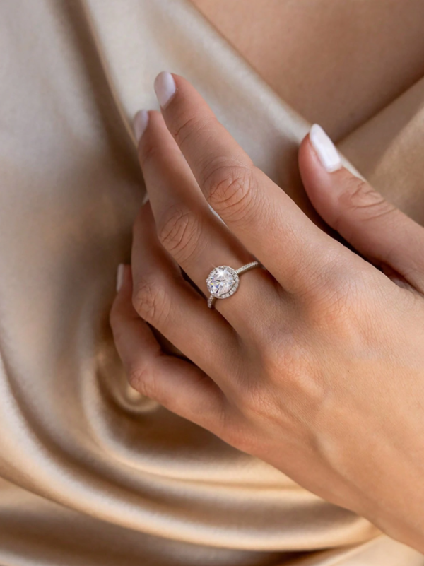1 Carat Gorgeous Round Colorless Moissanite Diamond Engagement Ring - Image 5