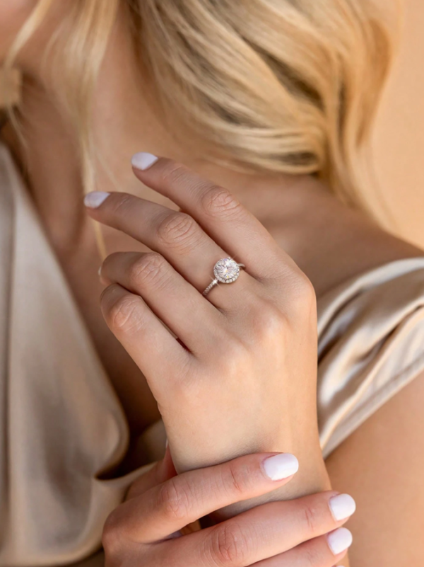 1 Carat Gorgeous Round Colorless Moissanite Diamond Engagement Ring - Image 4