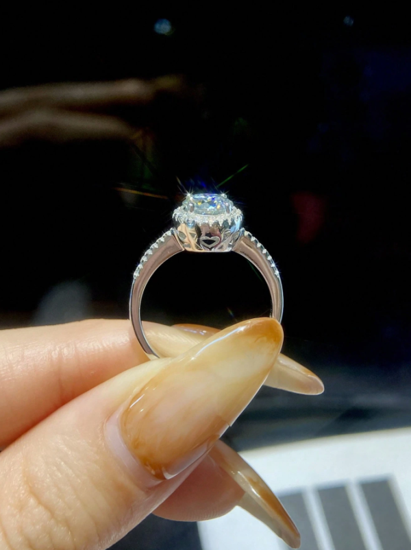 1 Carat Gorgeous Round Colorless Moissanite Diamond Engagement Ring - Image 2