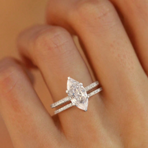 Horse Eye Wedding Ring Diamond Set