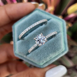 2 Carat Round Diamond Set