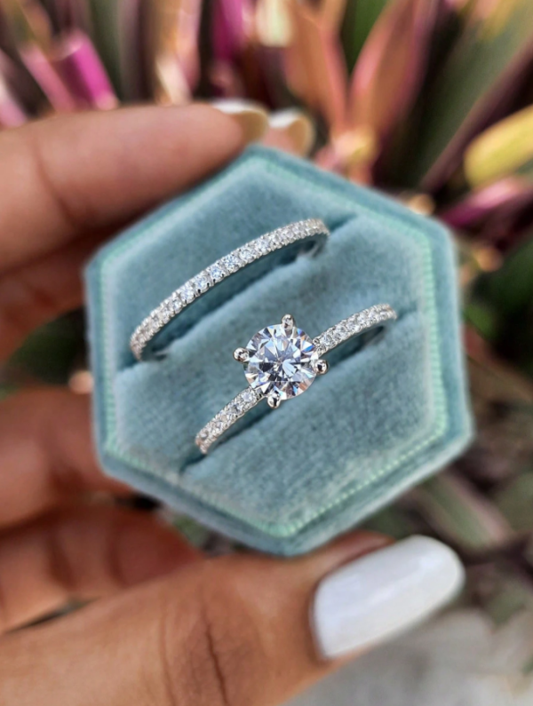 2 Carat Round Diamond Set