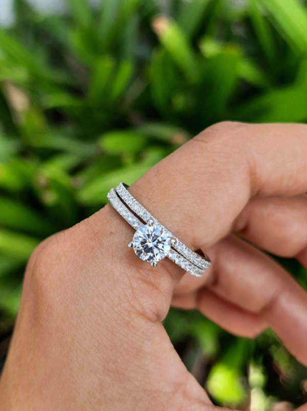 2 Carat Round Diamond Set - Image 6