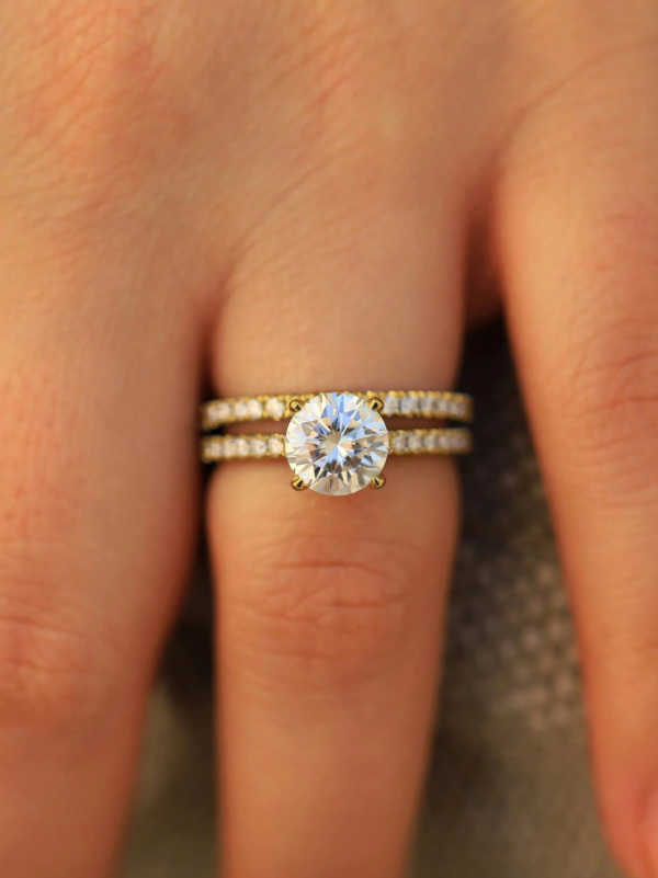 2 Carat Round Diamond Set - Image 3