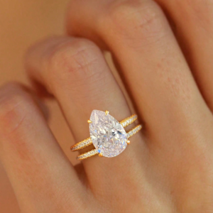 4 Carat & Water Drop Wedding Ring Set