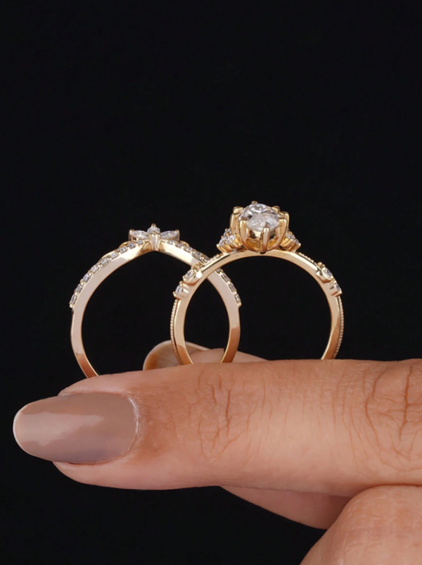 Horse Eye Flower Pattern Wedding Set - Image 6