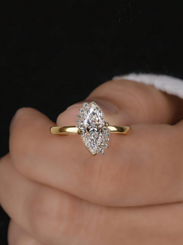 Classic And Gorgeous Horse-Eye Ring With Diamonds - Image 2