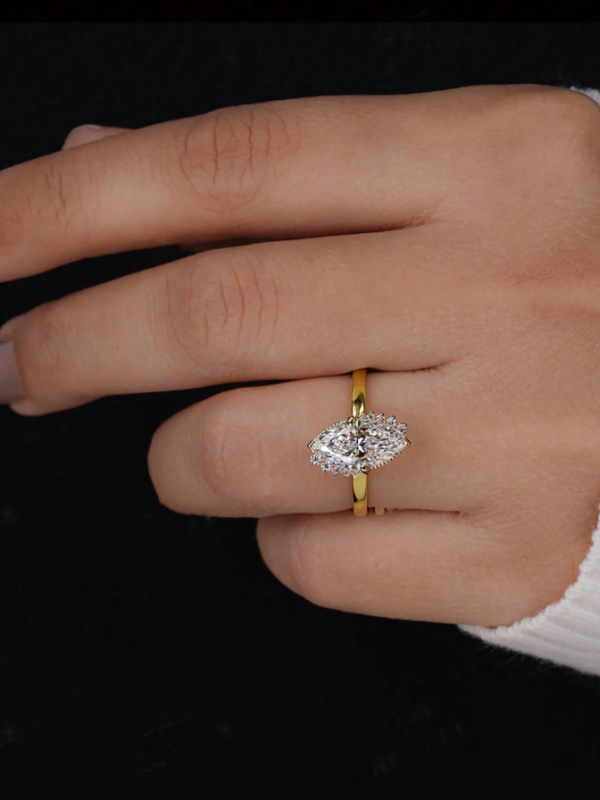 Classic And Gorgeous Horse-Eye Ring With Diamonds - Image 5