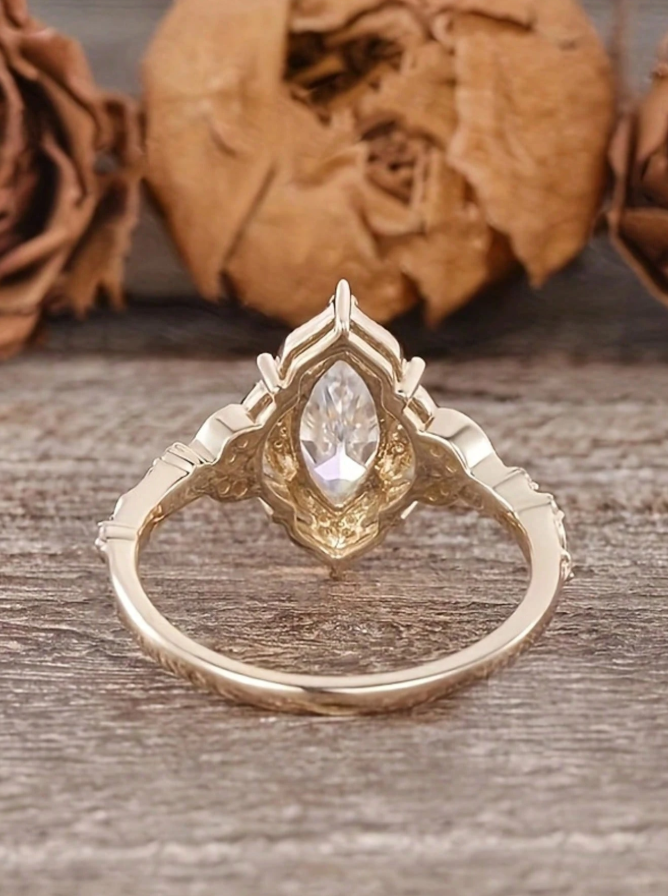Champagne Gold Horse Eye White Zirconia Ring - Image 5