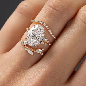 Exquisite And Elegant Oval Zirconia Triple Set