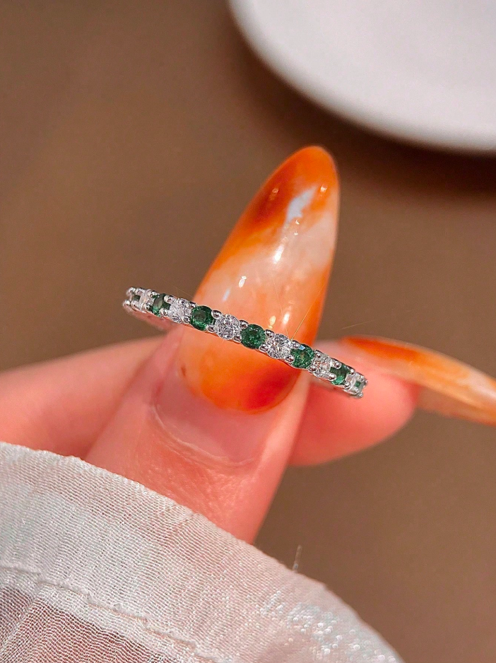 Amara Green Eternity Band - Image 3