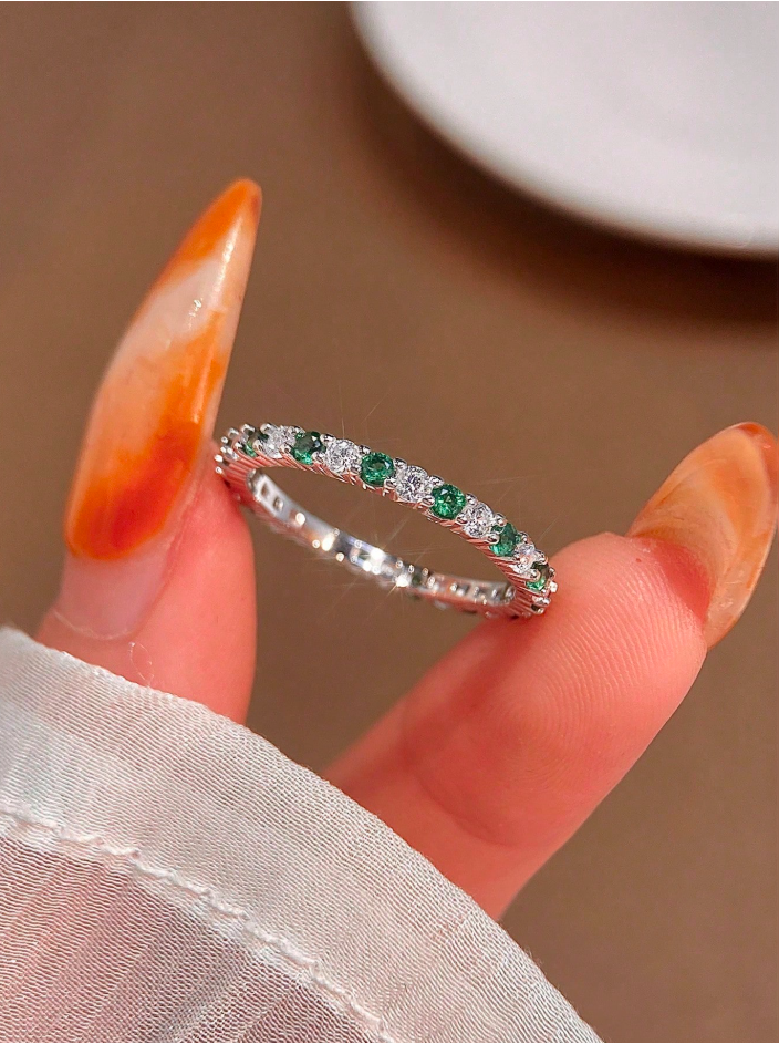 Amara Green Eternity Band - Image 2