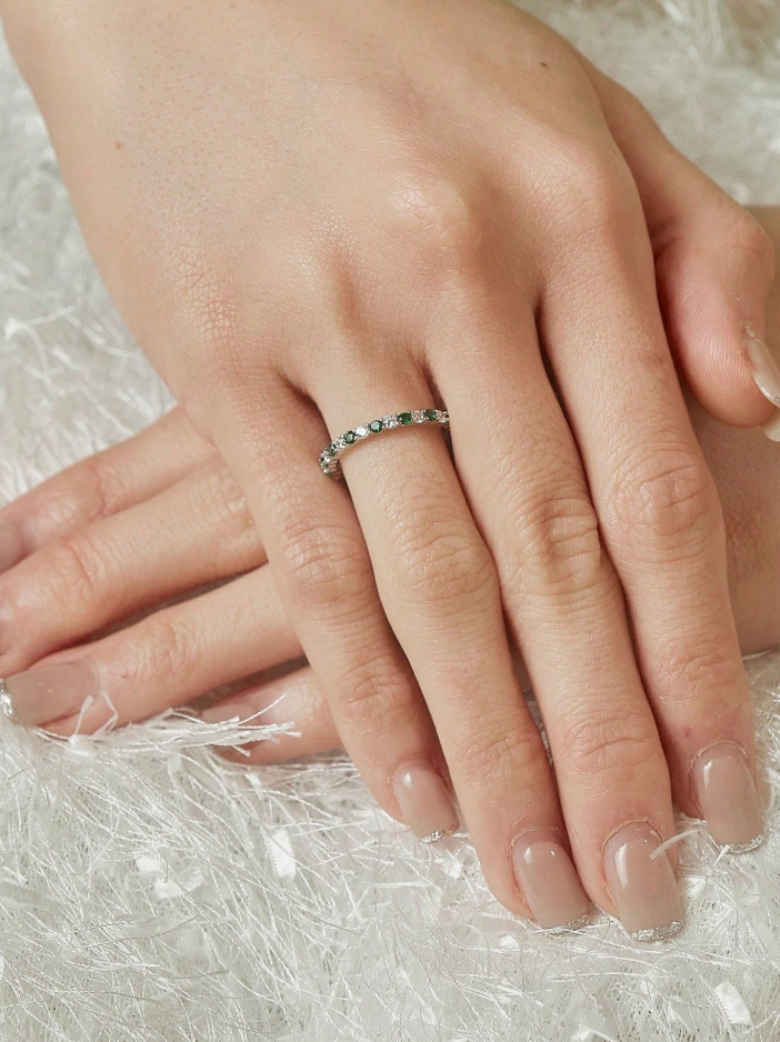 Amara Green Eternity Band - Image 7